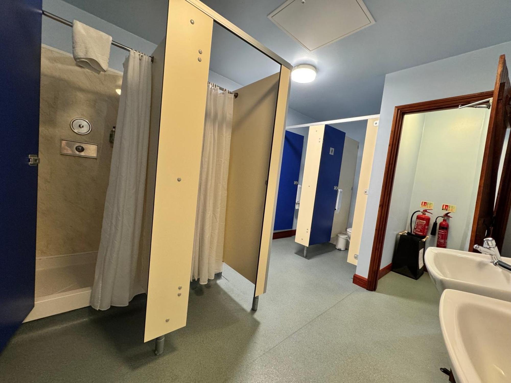 Lands End Hostel And B&B セネン エクステリア 写真